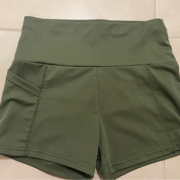 Pants - Olive Green Women's High-Waisted Shorts